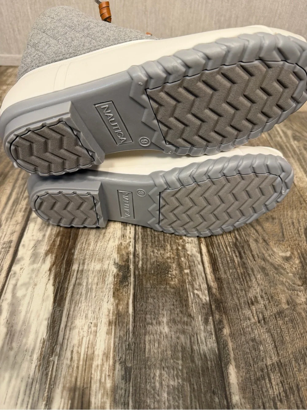 Nautica waterproof white